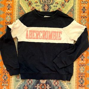 Abercrombie Kids light weight sweatshirt - size 11/12